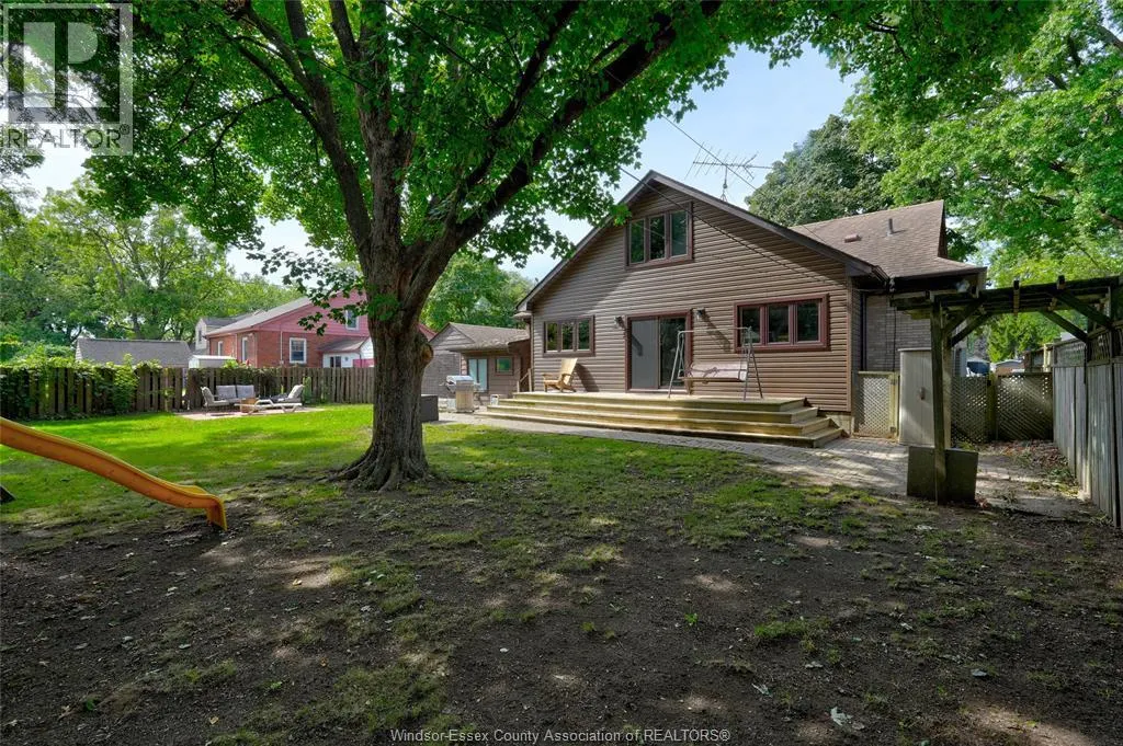 2574 BUCKINGHAM