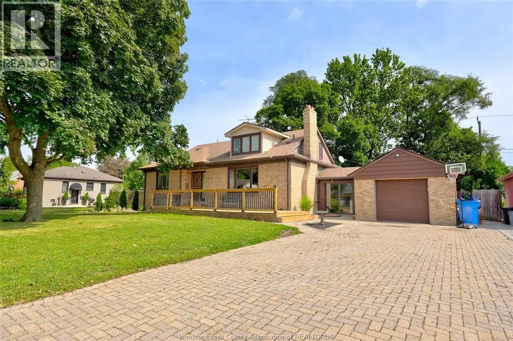 2574 BUCKINGHAM