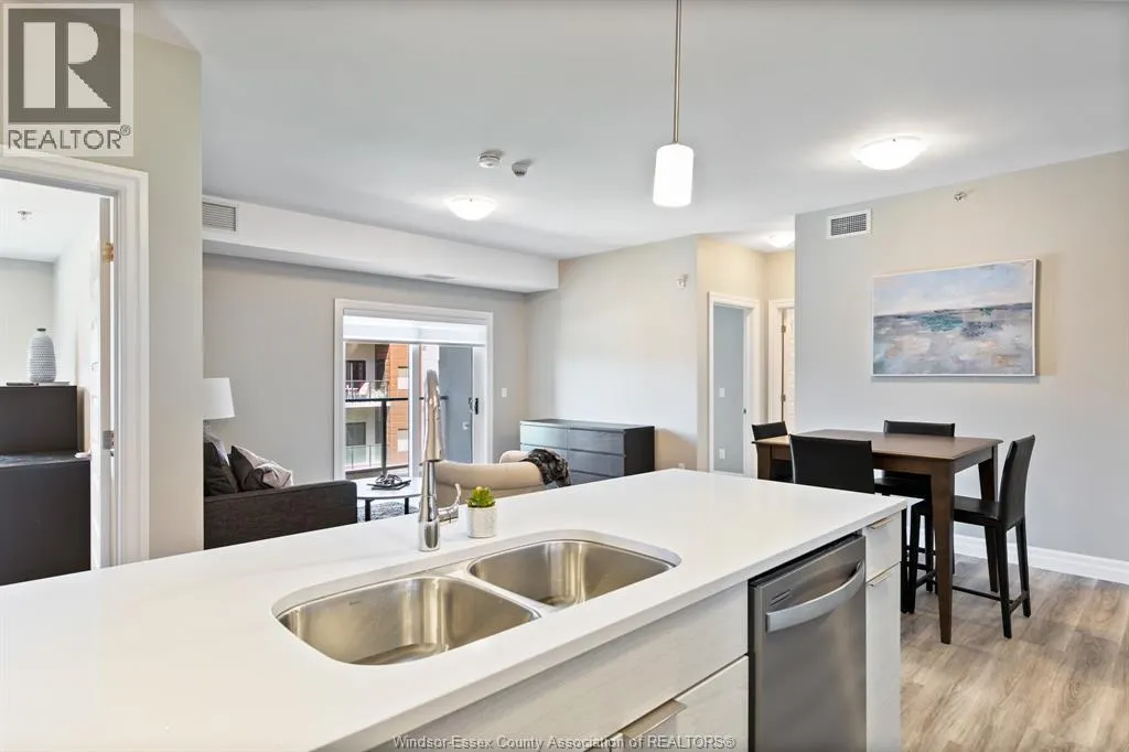 728 BROWNSTONE Unit# 303