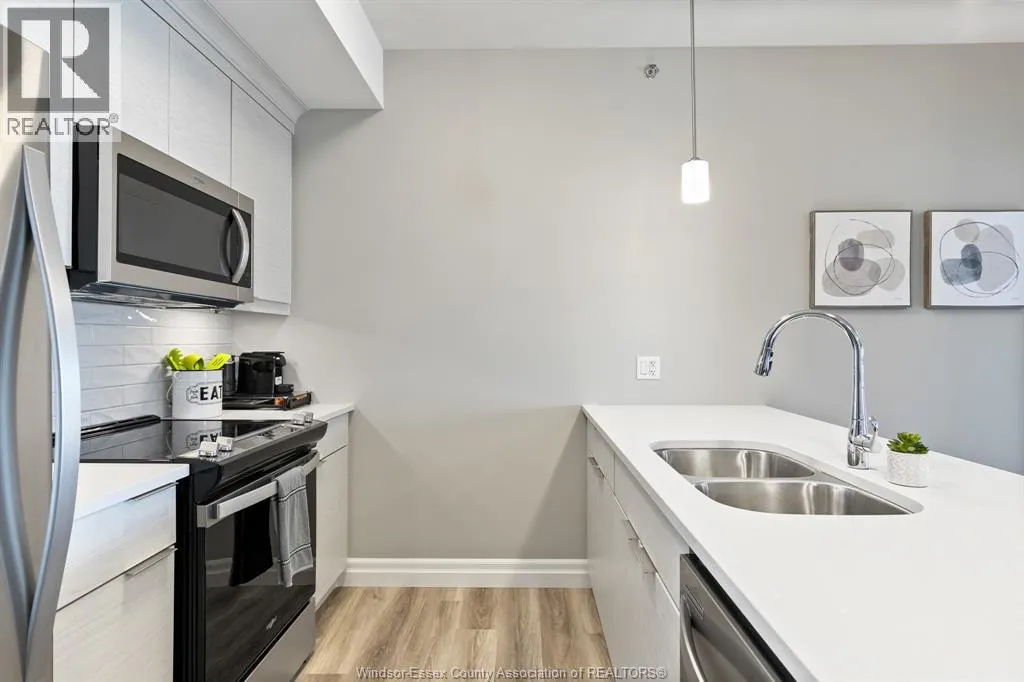 728 BROWNSTONE Unit# 303