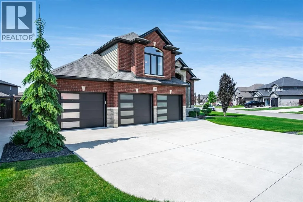 64 Valencia DRIVE