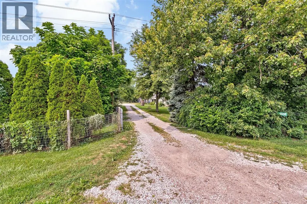 4508 CONCESSION 4 South Unit# V/L(STH LT) & V/L(NTH LT)