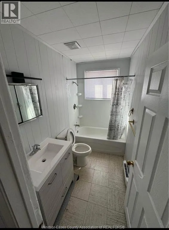 432 SIMCOE STREET Unit# UPPER FLOOR 1