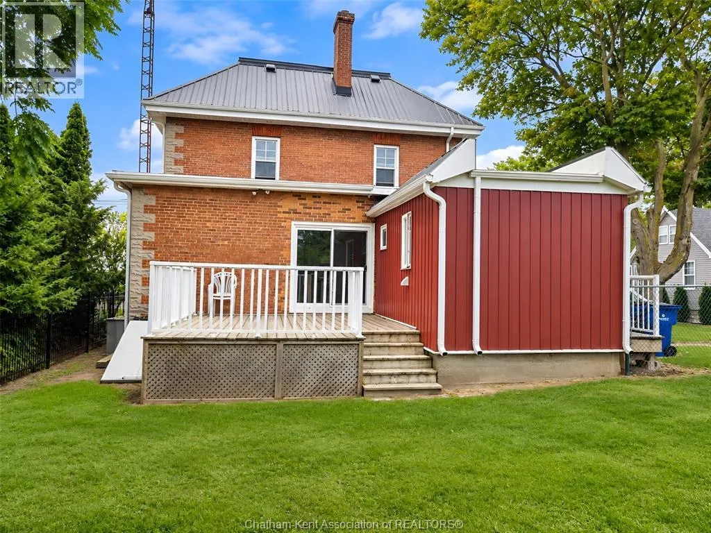 86 Chatham STREET North
