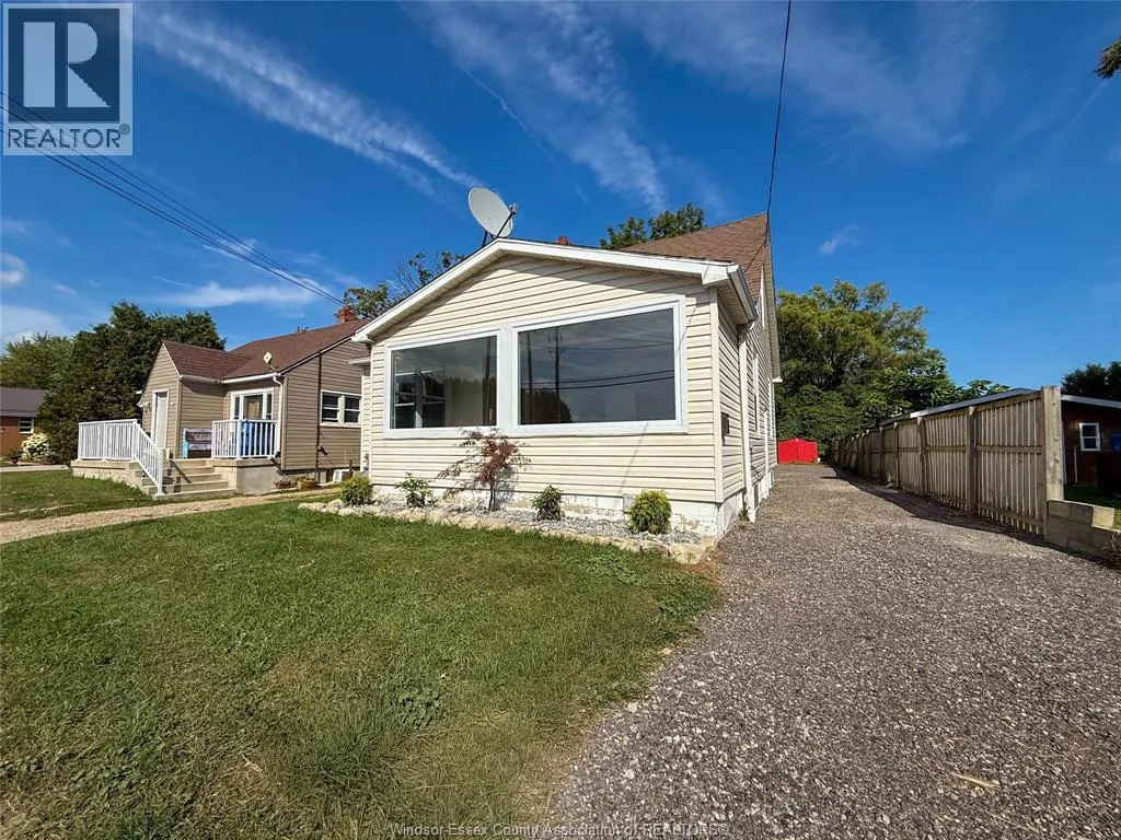 212 ERIE STREET North
