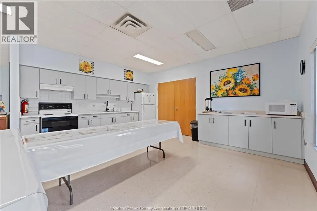 3855 Southwinds DRIVE Unit# 702