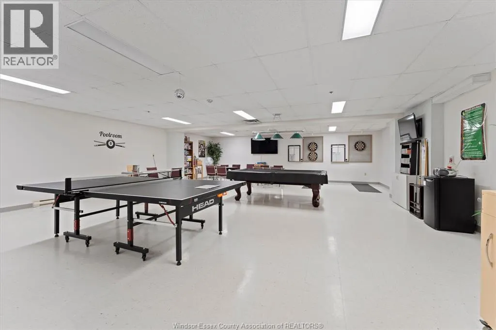3855 Southwinds DRIVE Unit# 702