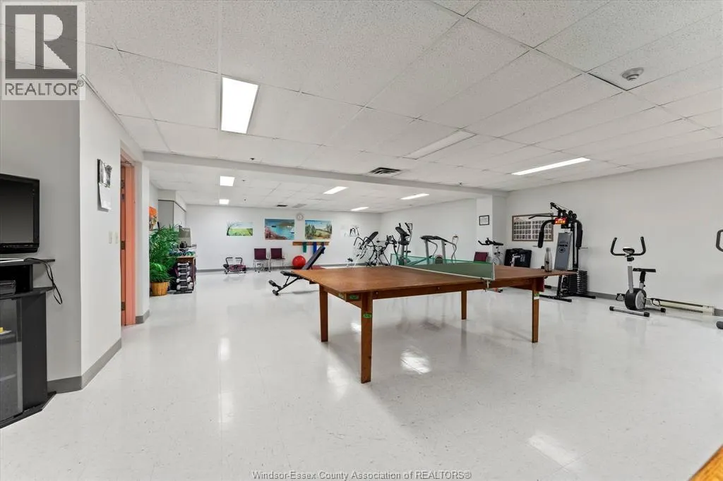 3855 Southwinds DRIVE Unit# 702
