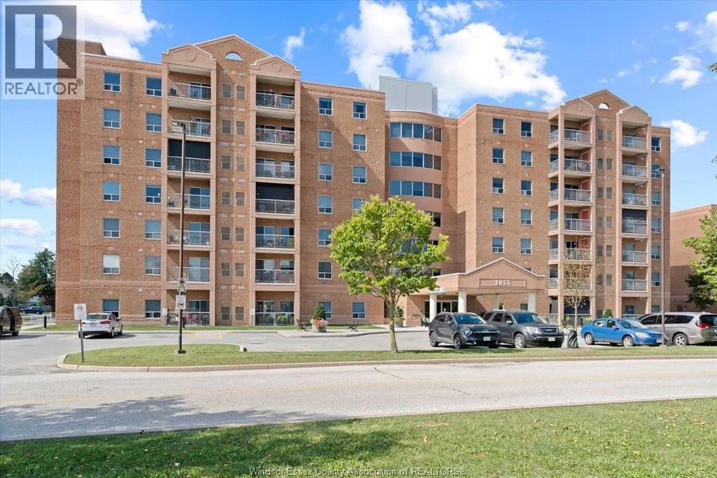 3855 Southwinds DRIVE Unit# 702