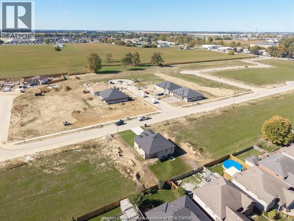 51 FENCELINE DRIVE