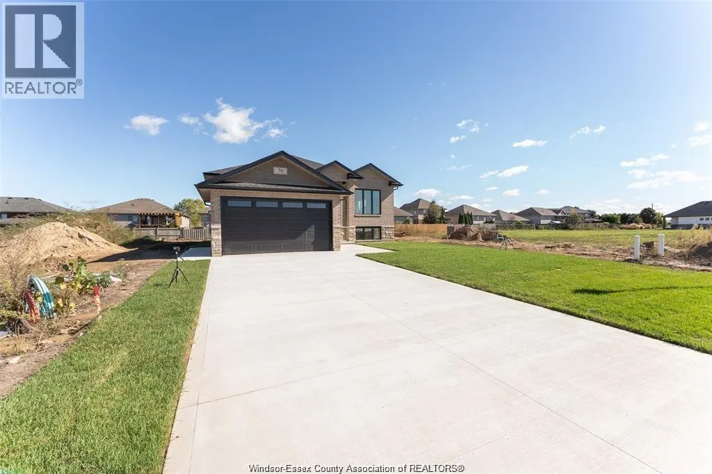 51 FENCELINE DRIVE