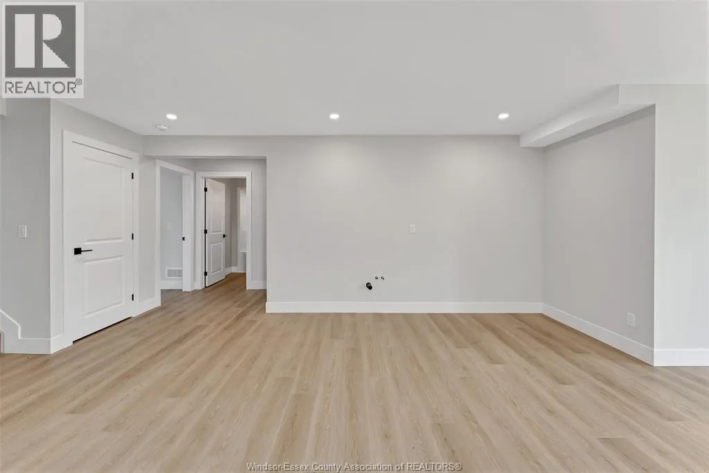 51 FENCELINE DRIVE