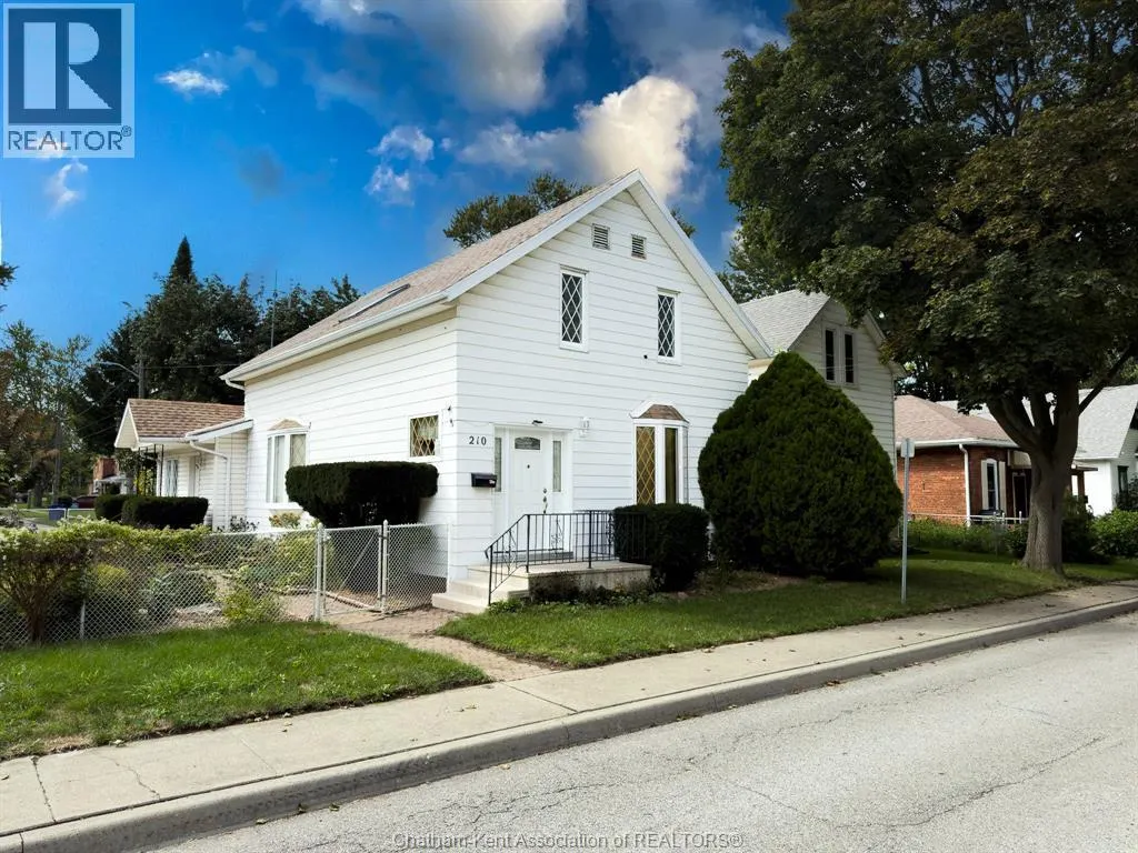210 Adelaide STREET South