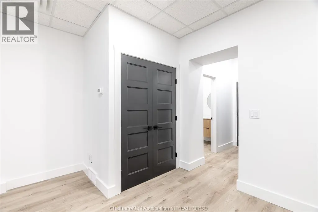 138 King STREET West Unit# 202