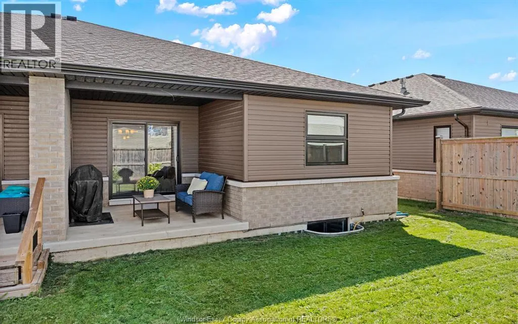 213 MEADOWVIEW