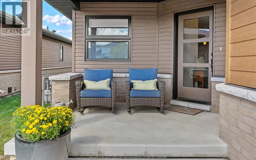 213 MEADOWVIEW