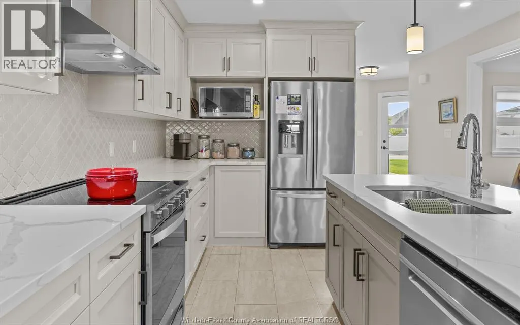 213 MEADOWVIEW