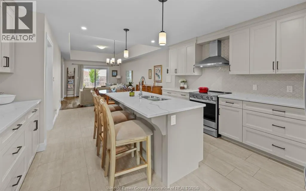 213 MEADOWVIEW