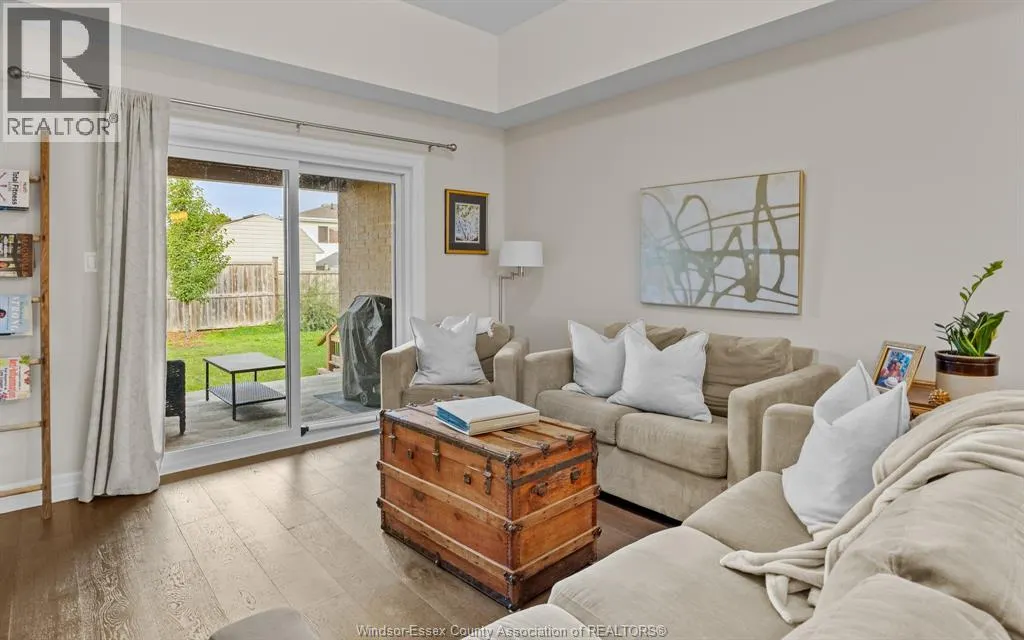 213 MEADOWVIEW
