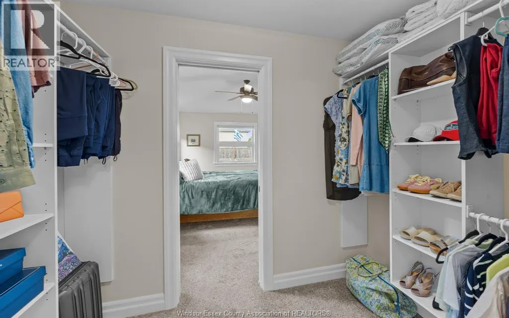213 MEADOWVIEW