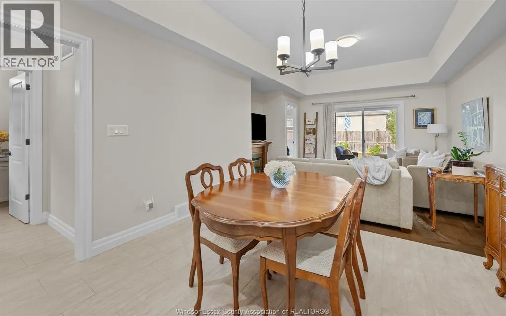 213 MEADOWVIEW
