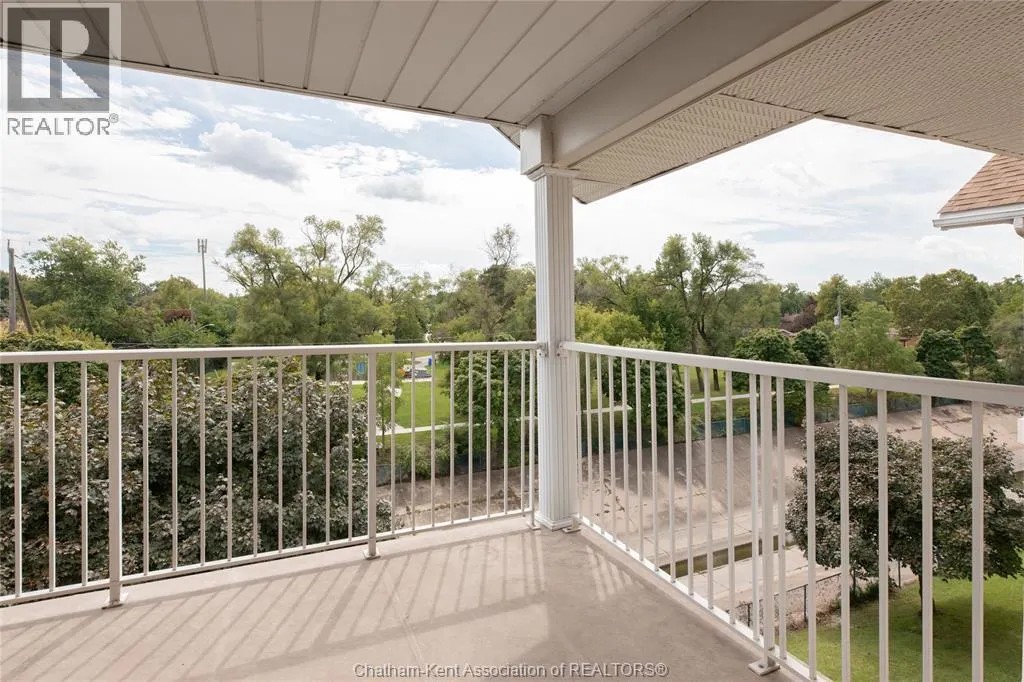 1547 Grand Marais ROAD West Unit# 406