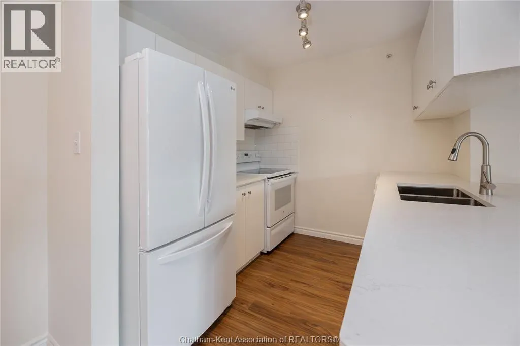 1547 Grand Marais ROAD West Unit# 406