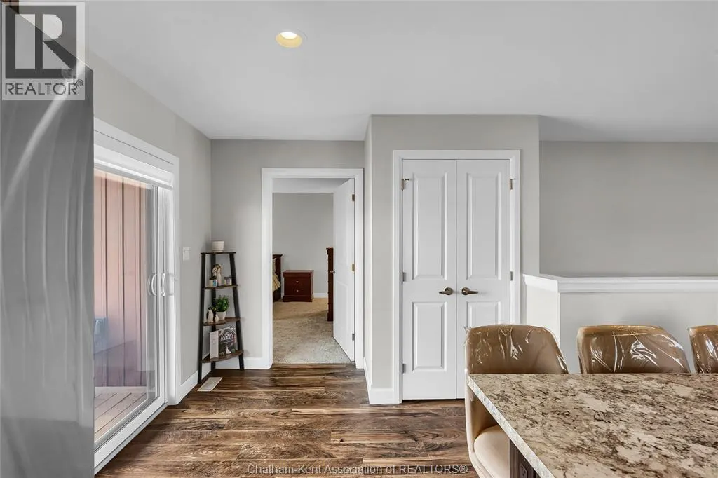 62 MOONSTONE CRESCENT