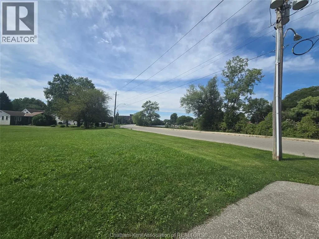 842 Wallace STREET