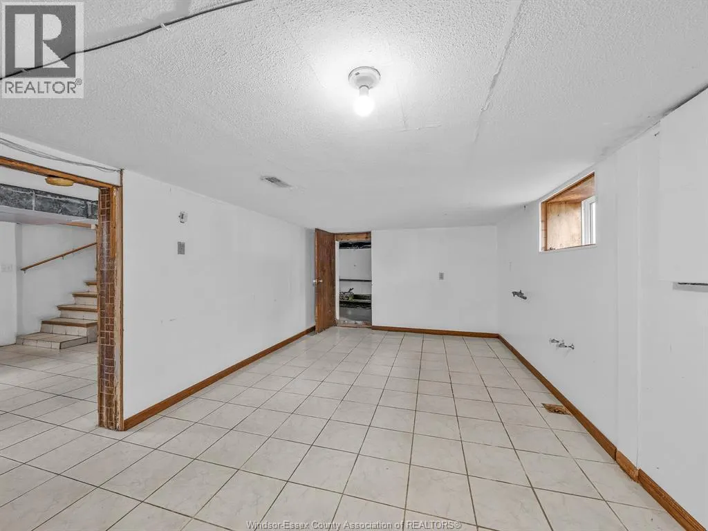 534 MERSEA RD 3