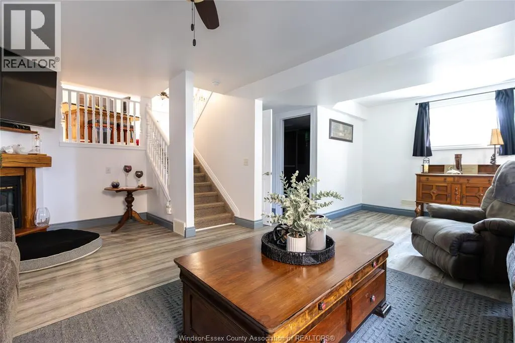 280 McLellan