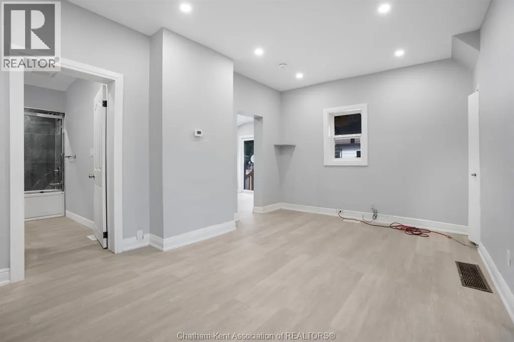 87 Gray STREET