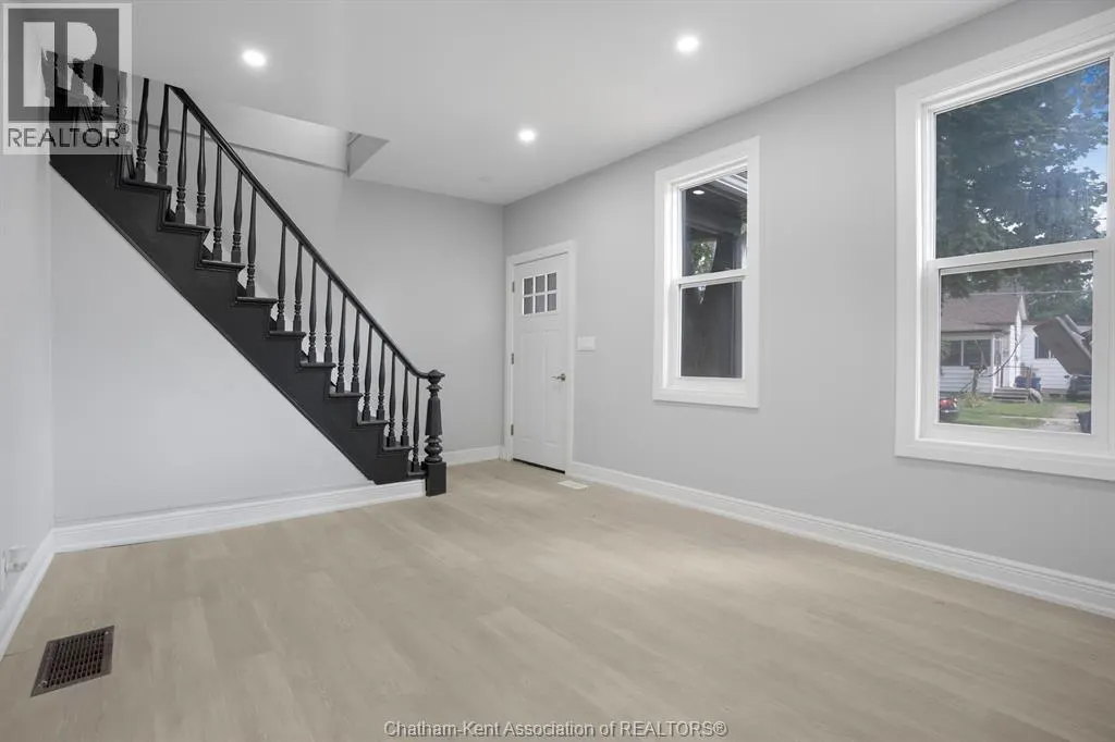 87 Gray STREET