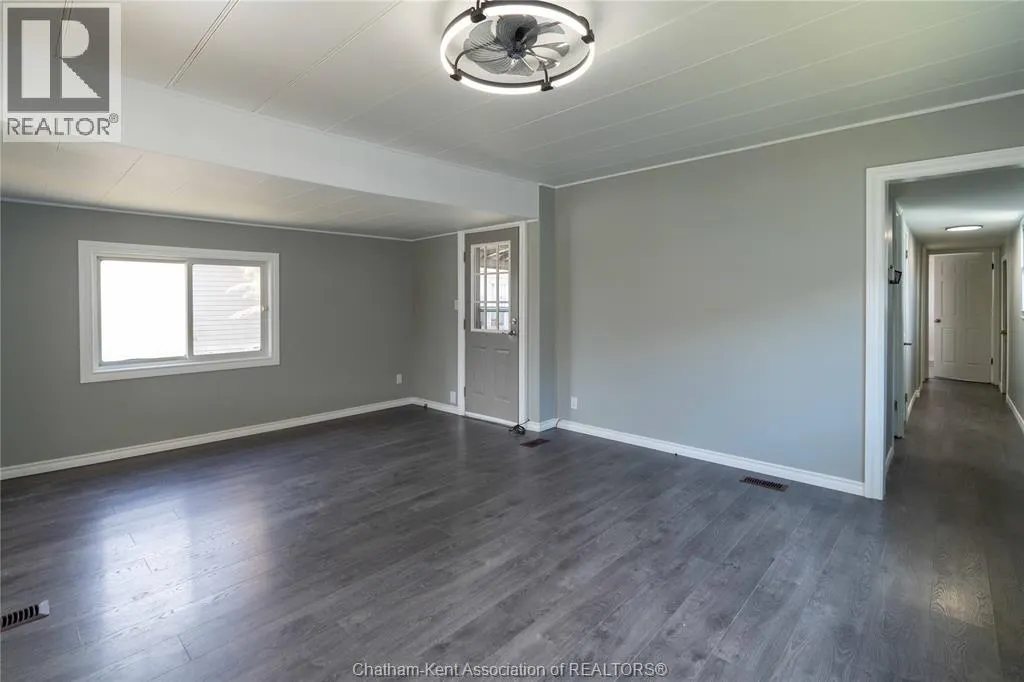 6 Maple DRIVE