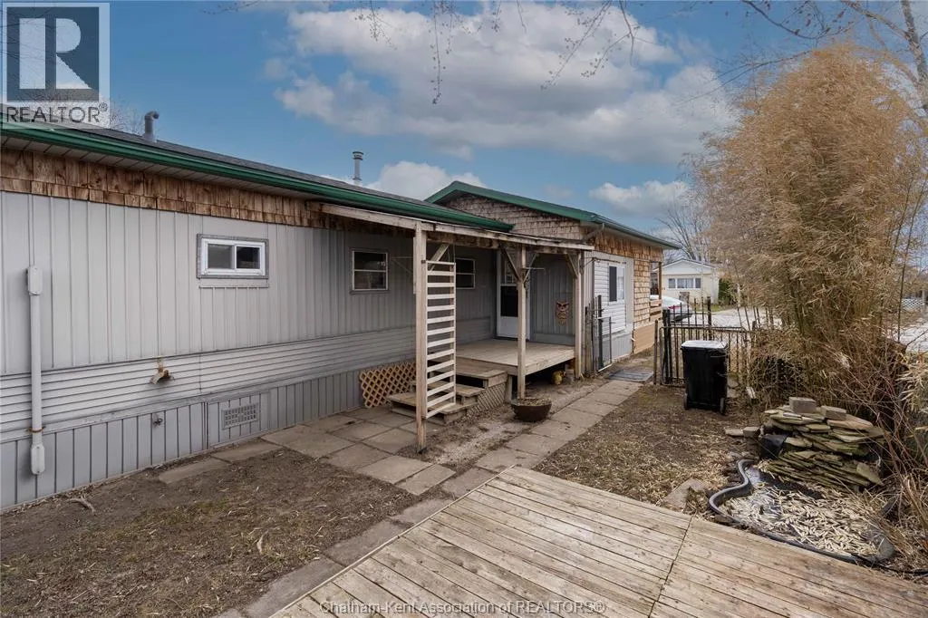 6 Maple DRIVE