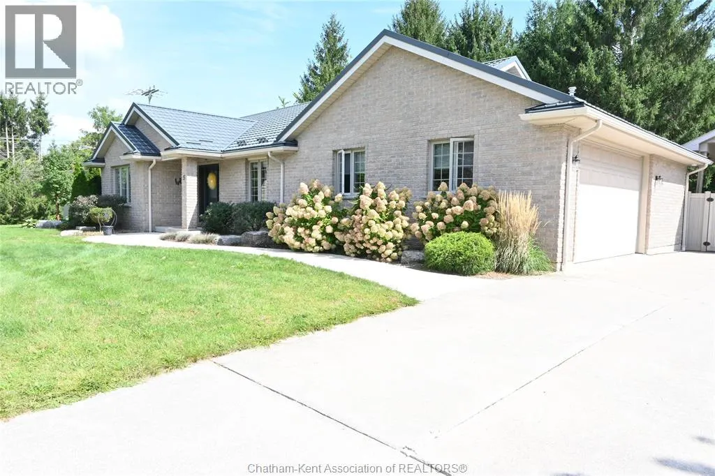 5 Parkside CRESCENT