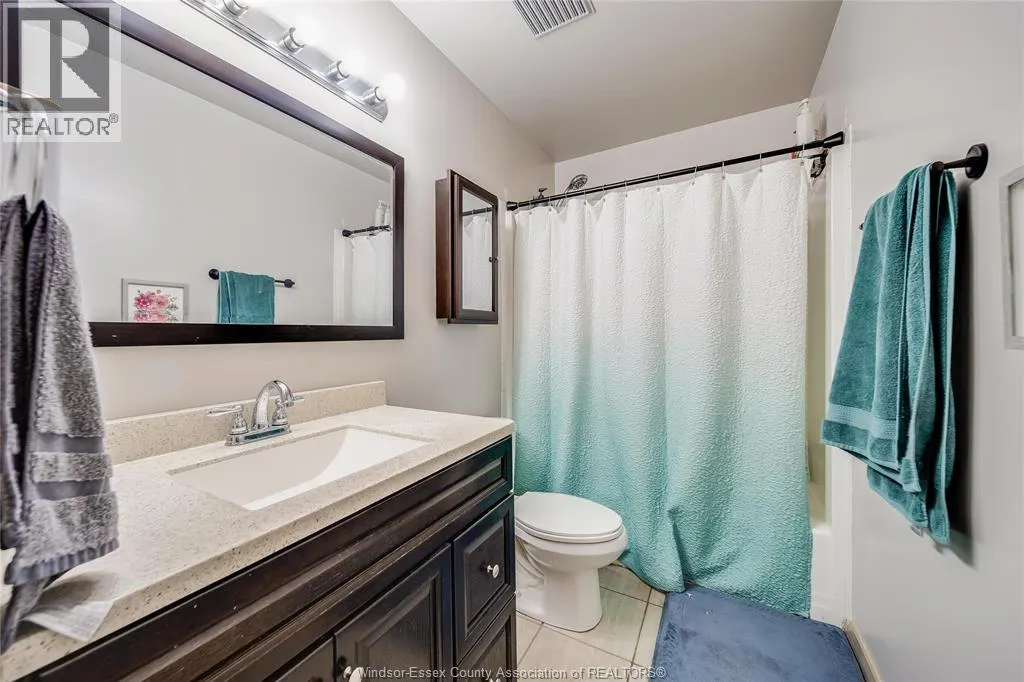 746 MICHAEL DRIVE