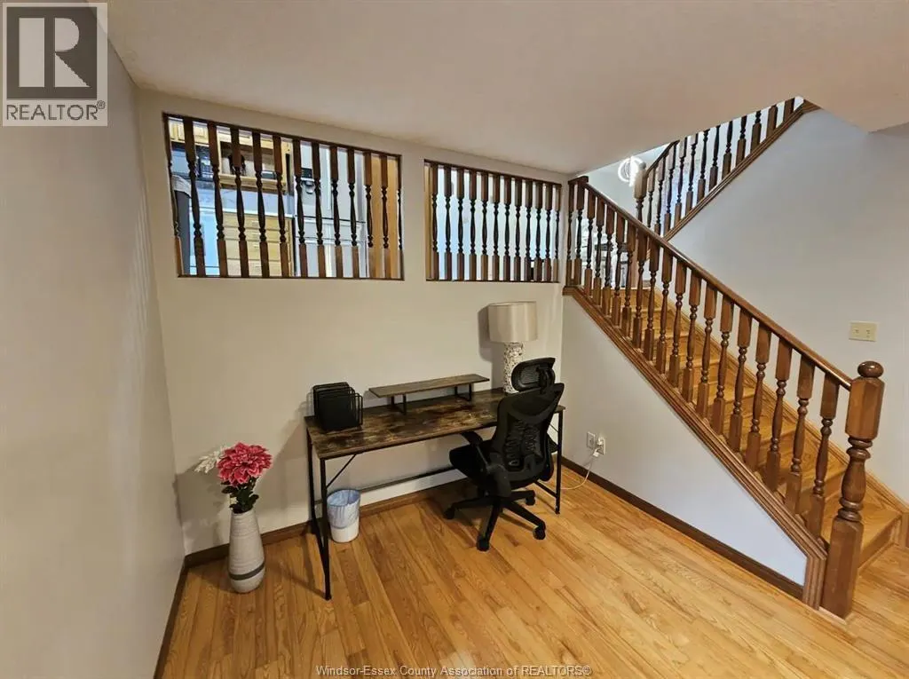 1237 KENWICK WAY