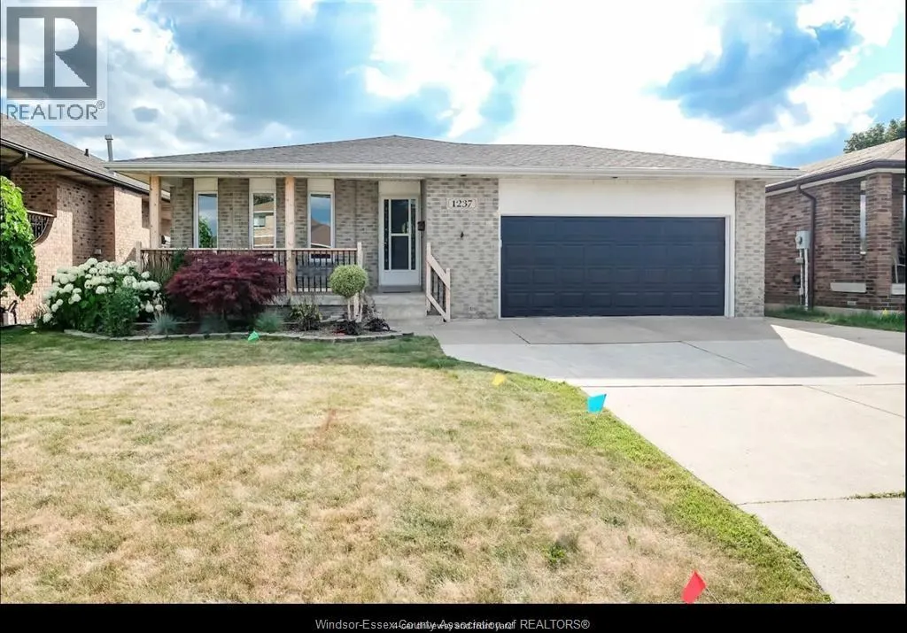 1237 KENWICK WAY
