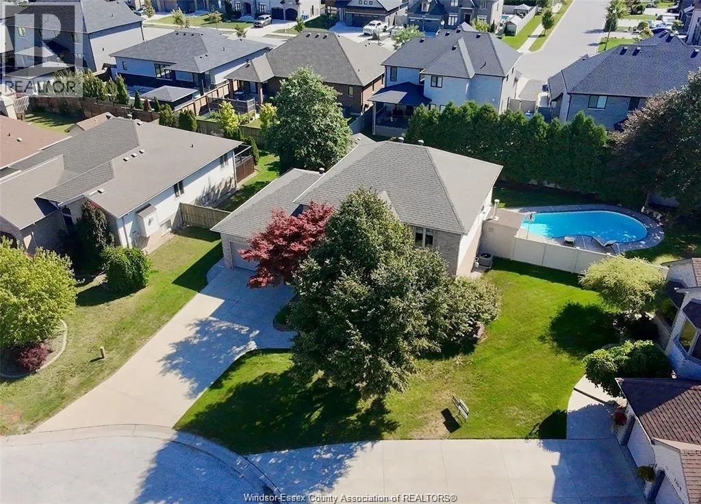 128 Pheasant Run DRIVE