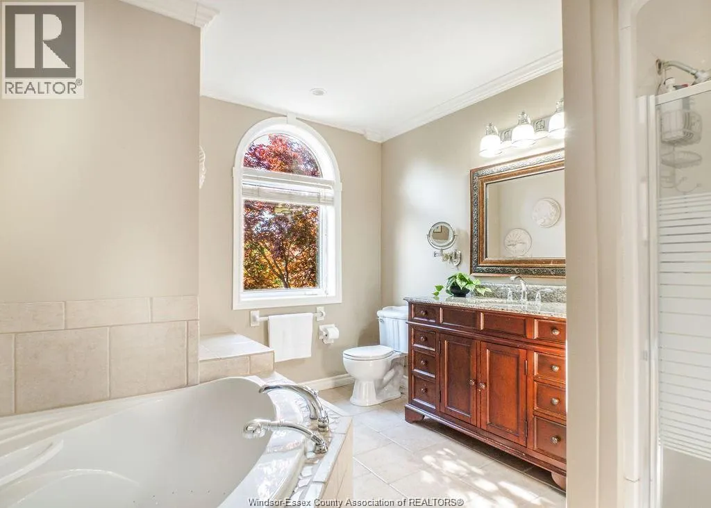 128 Pheasant Run DRIVE