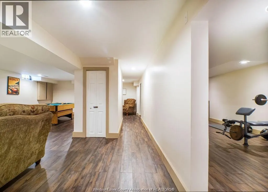 128 Pheasant Run DRIVE