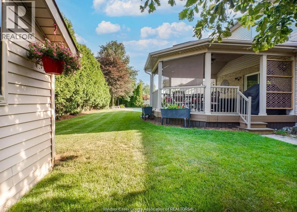 128 Pheasant Run DRIVE