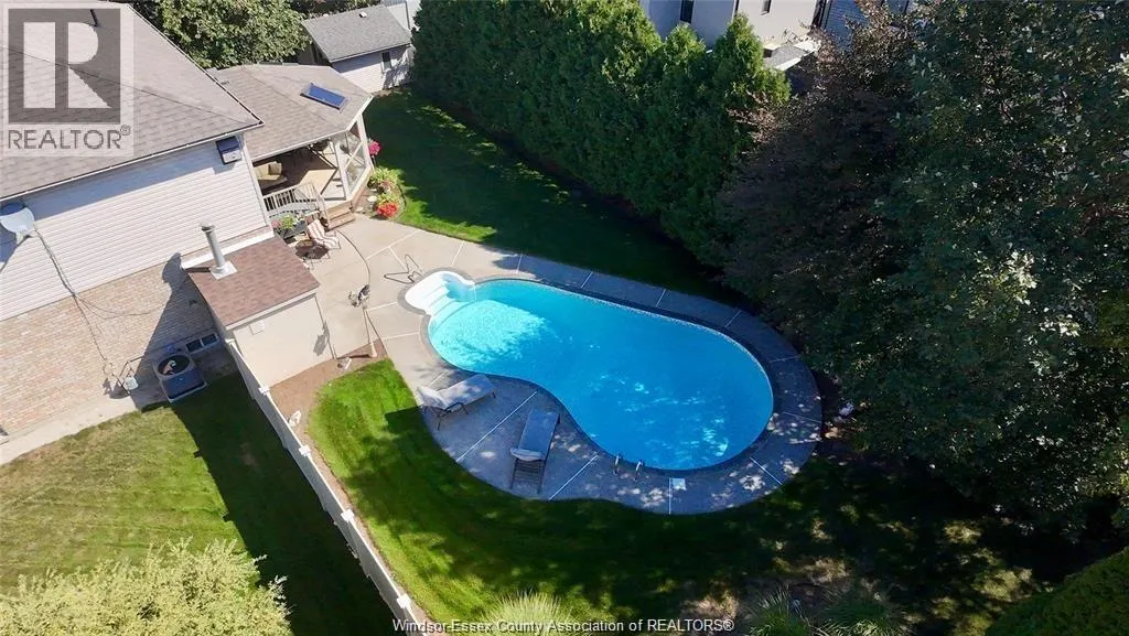 128 Pheasant Run DRIVE