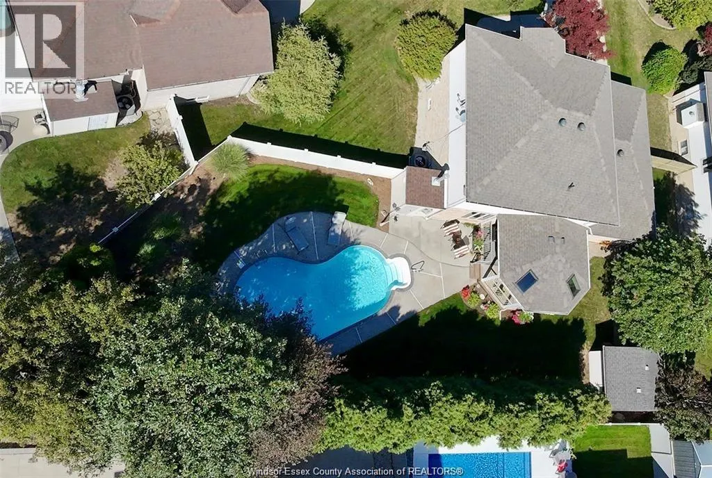 128 Pheasant Run DRIVE