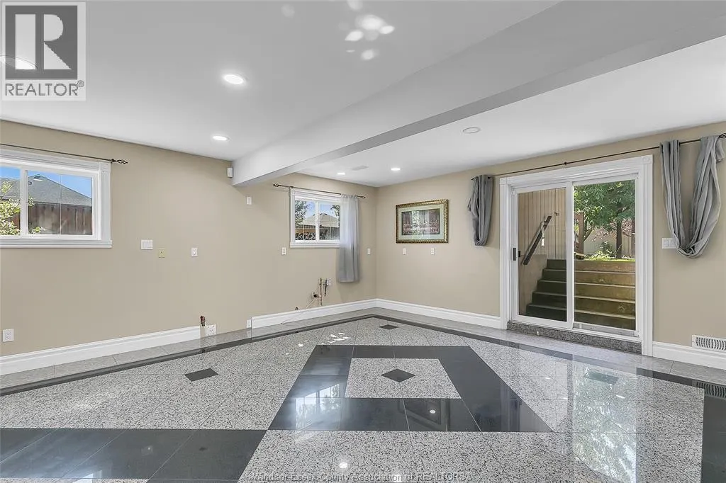 1377 GIRARD DRIVE