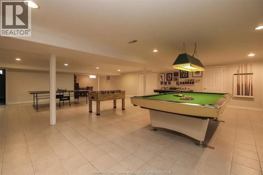 1747 CHORNOBY CRESCENT