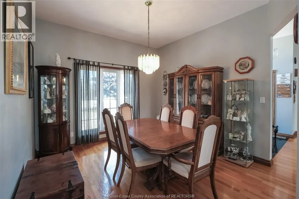 1747 CHORNOBY CRESCENT