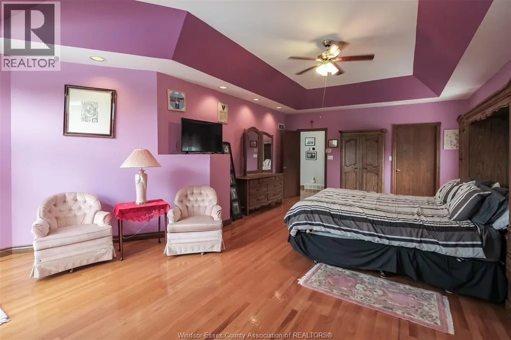 1747 CHORNOBY CRESCENT