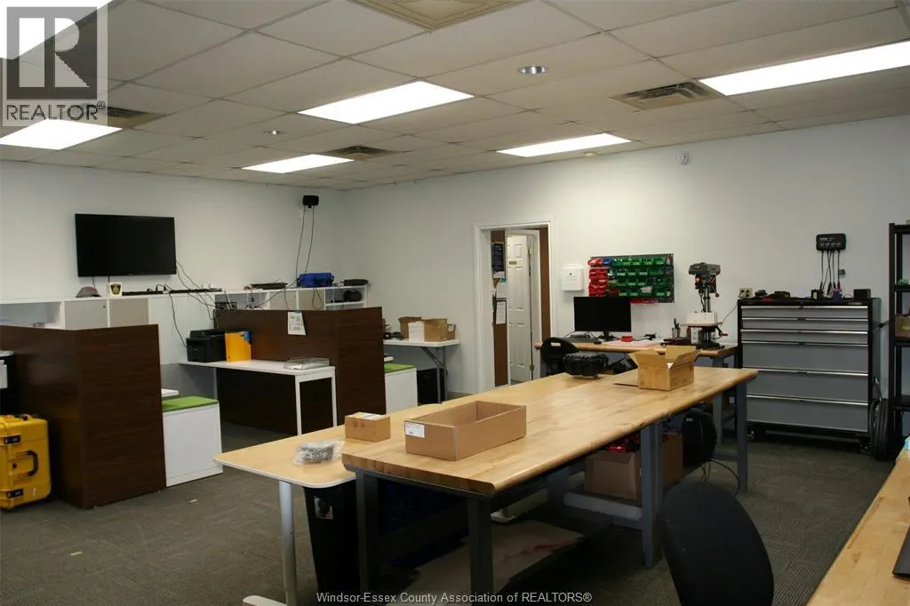 60 VANEDWARD DRIVE Unit# 2